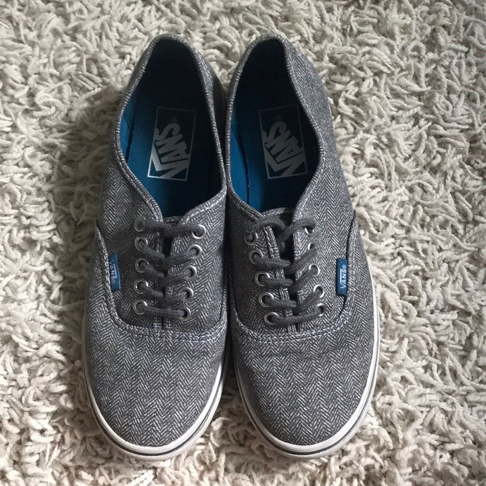 Vans - Picture 2 of 3